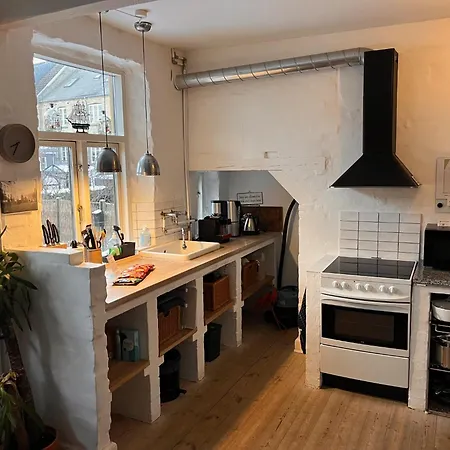 House With Terrace, Garden And Free Parking Odense